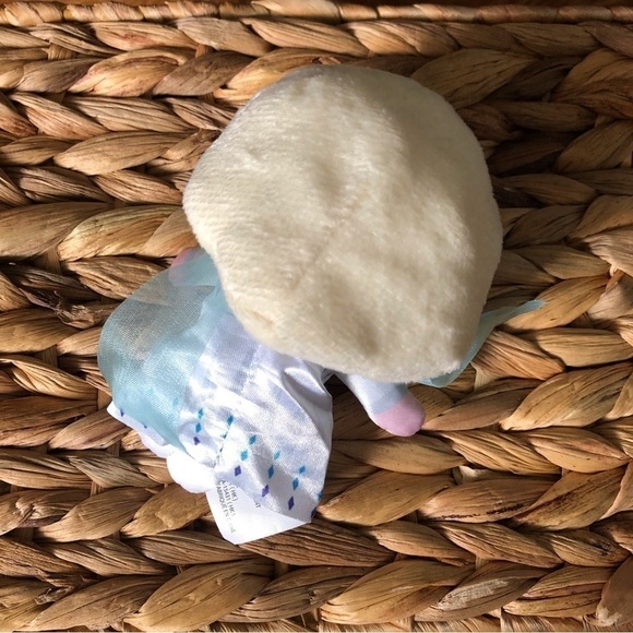 Disney's Frozen 2: Queen Elisa 5th sprit miniature blind ball plus - Picture 3 of 3